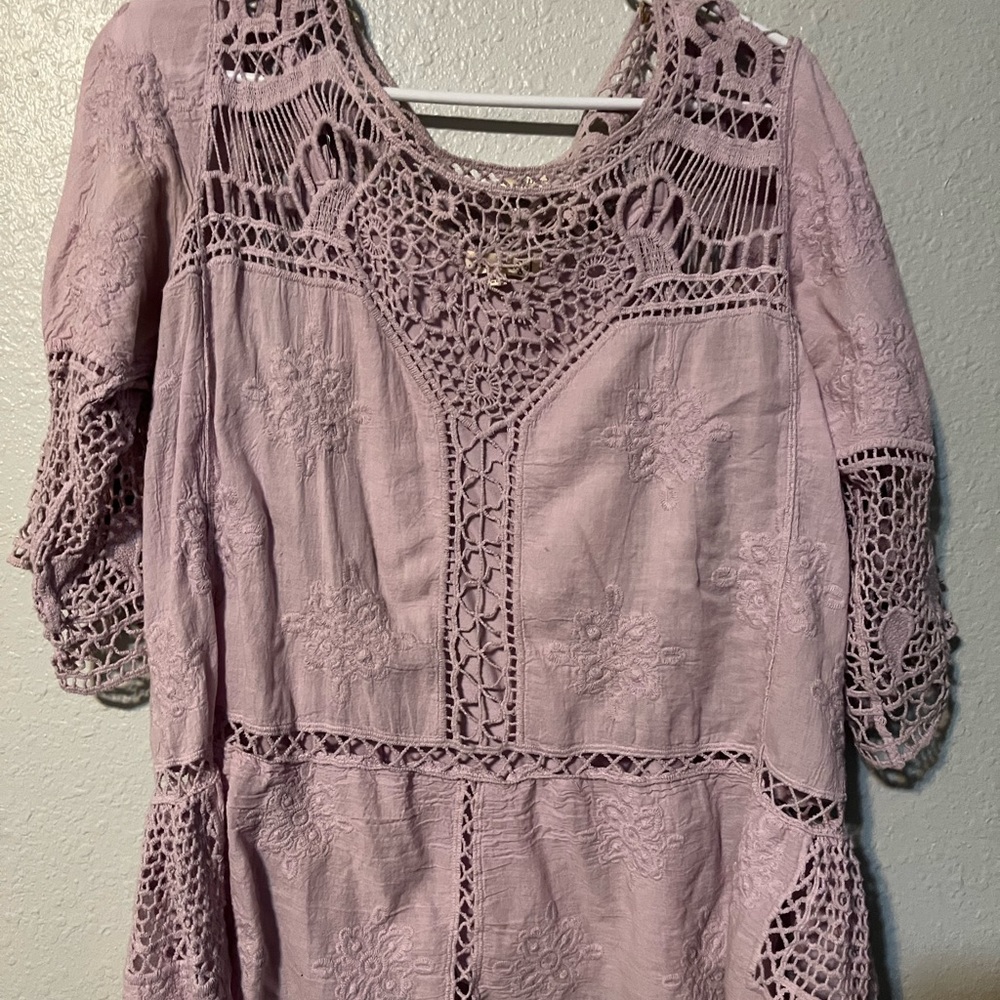 Boho style lace top women’s medium